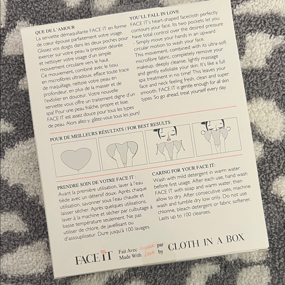 Makeup Remover Cloth - White - Picture 2 of 2